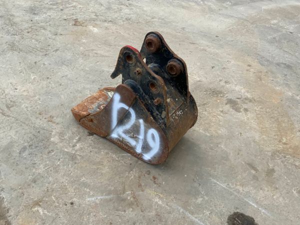 12" RHINOX BUCKET.....30mm PINS.....1219/5 256348566