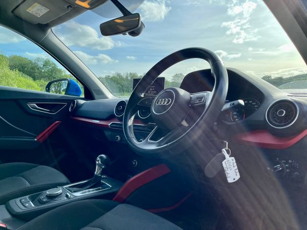 Showroom condition Audi q2 diesel automatic 256807557