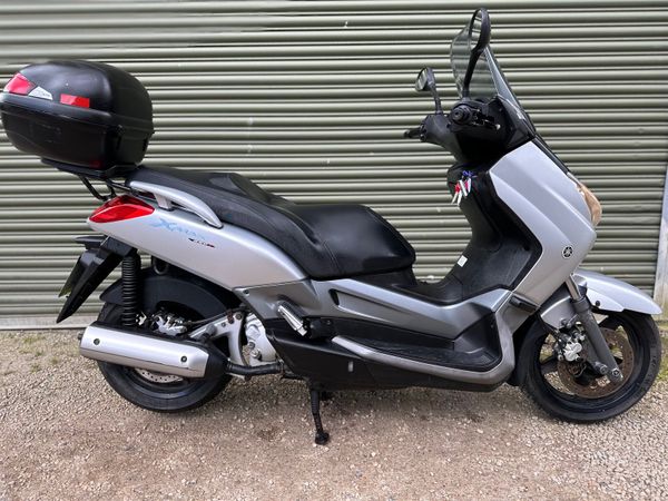 250cc yamaha tmax price