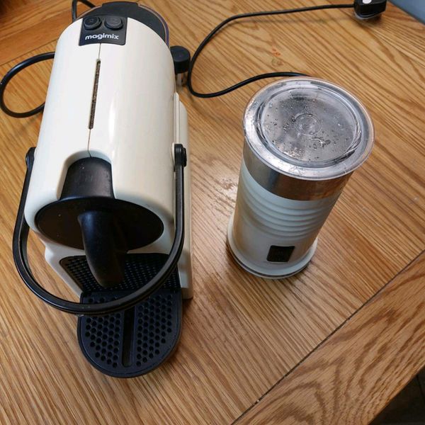 coffee machine nespresso inissia 43 All Sections Ads For Sale in