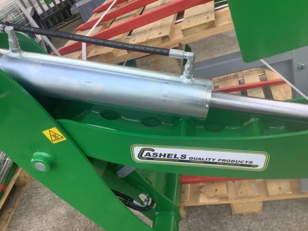 Cashels bale splitter Tams 3 qualifying. 250386278
