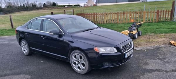 Volvo S 80  low tax 790€ 2.4 automatic
