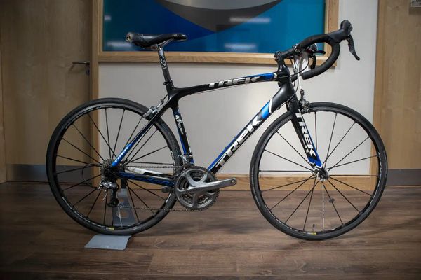 Used trek madone clearance for sale