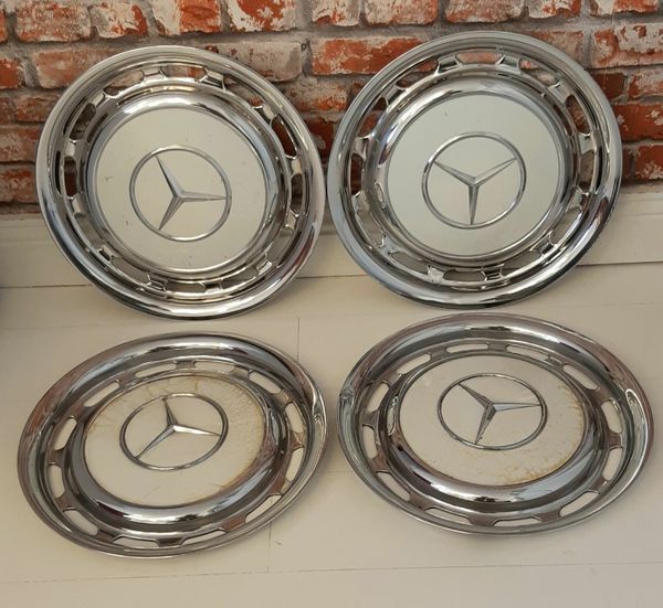 Mercedes deals w123 hubcaps