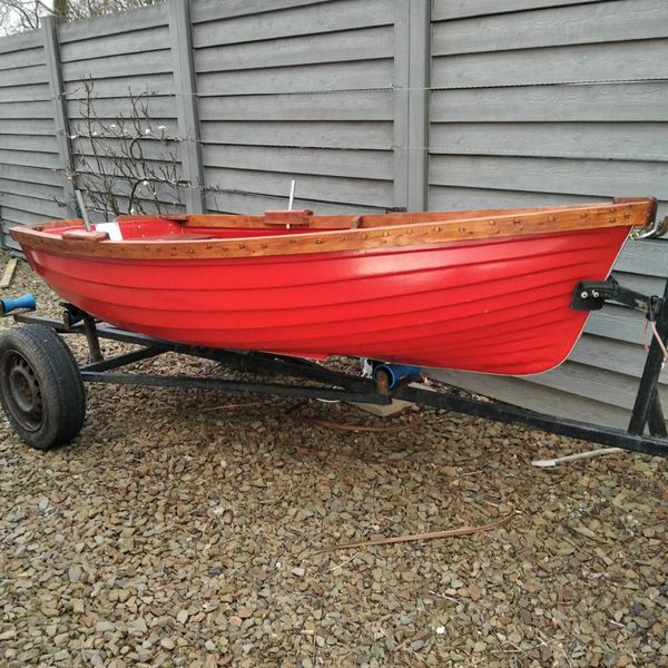 Boat /tender / rowing boat / punt