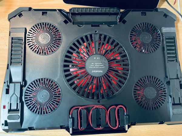 Suporte Para Notebook Com Cooler E HUB USB Single Fan Chill AWE69US   Targus