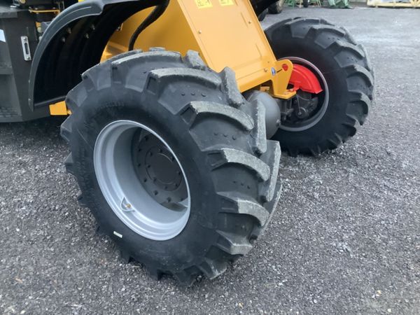 New DGM 920 Pro four wheel loader 253511192