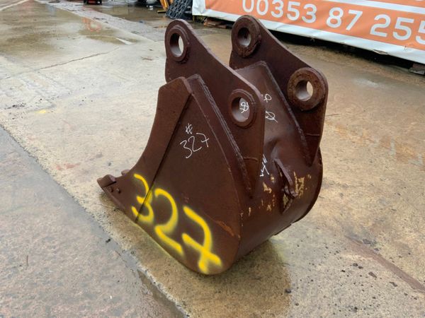 24" DIGGING BUCKET........80mm PINS.......327 253734663