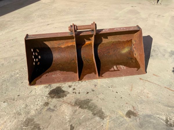 52" CAT GRADING BUCKET......50mm PINS.....377 253998915