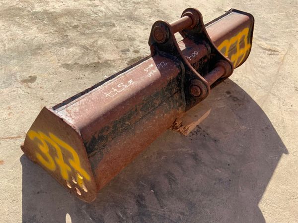 52" CAT GRADING BUCKET......50mm PINS.....377 253998919