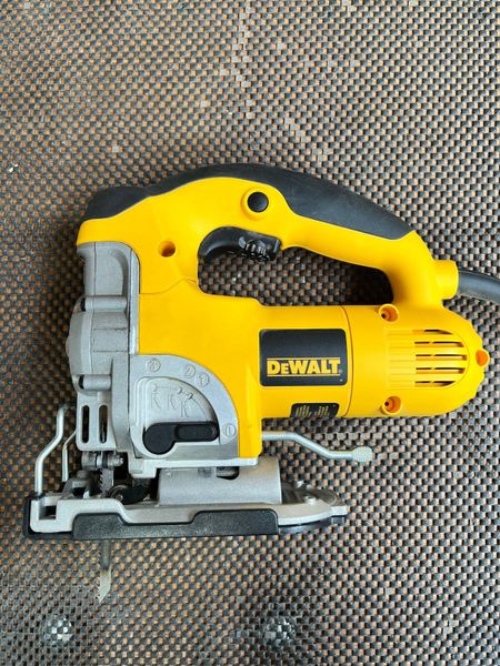 Dewalt jigsaw sale 2025
