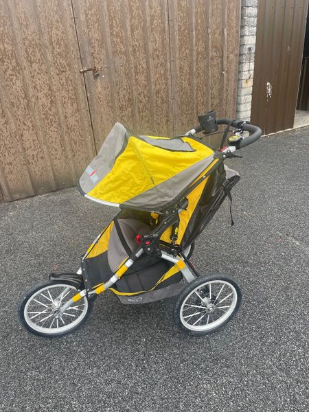 Bob ironman jogging clearance stroller