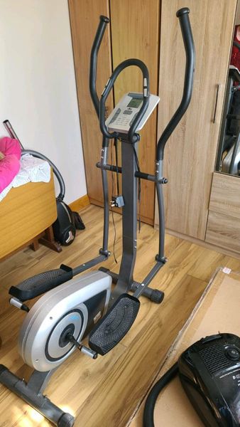 Andes 400 cross trainer hot sale