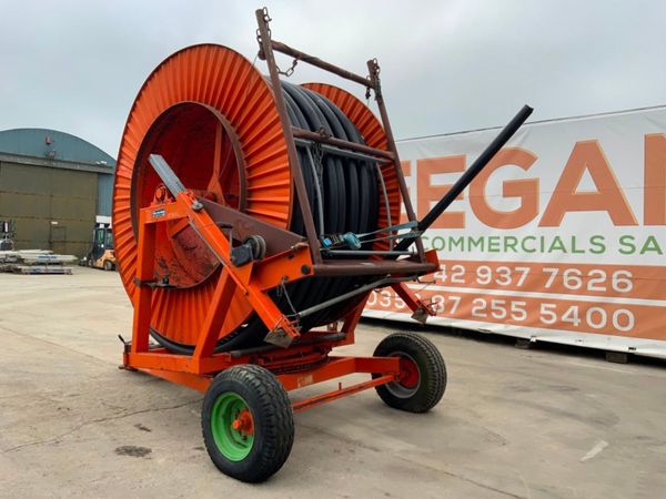SINGLE AXLE TRAILED IRRIGATION HOSE REEL. 260981093