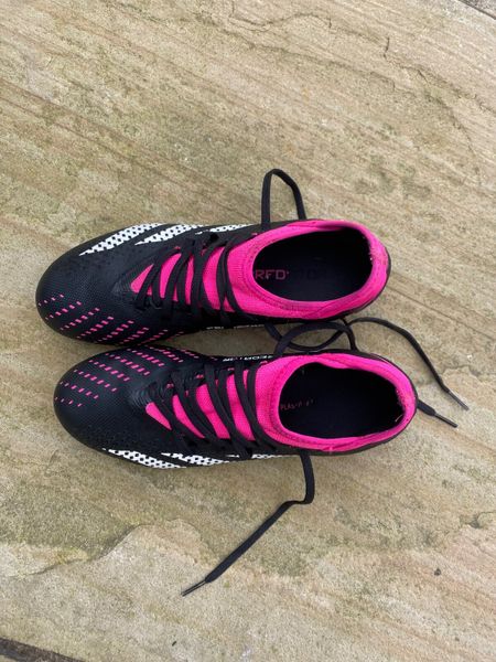 boys football boots size 12