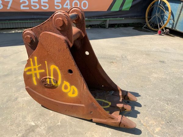 24" GEITH DIGGING BUCKET....80mm PINS.....#10OD 261816527