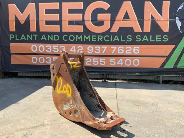 24" DIGGING BUCKET.....20 TON ....80mm.......#120D 261817030