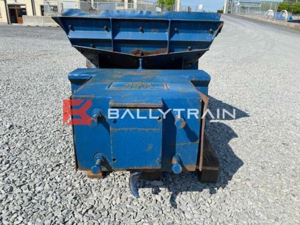 Locker SF42 Vibrating Feeder 261813578