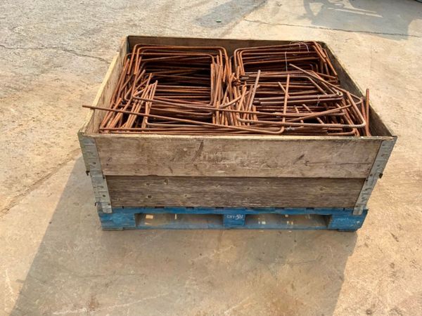 QUANTITY OF U SHAPE REINFORCE STEEL REBAR 262627385
