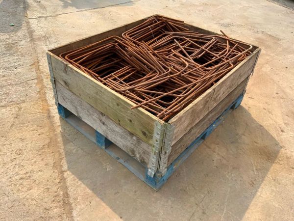 QUANTITY OF U SHAPE REINFORCE STEEL REBAR 262627386