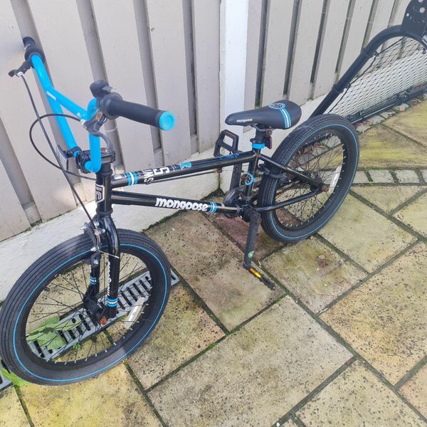 Halfords mongoose balance bike best sale