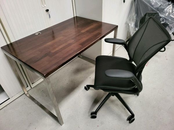 Excellent Quality Desks. Mint Condition