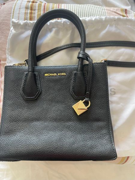 Michael kors 2024 mini handbag