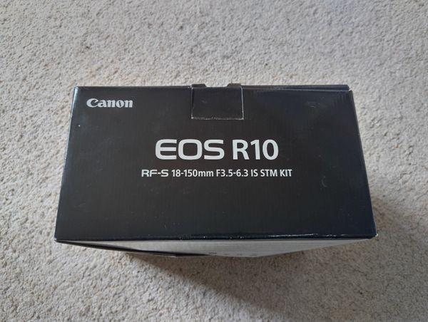 Boxed Canon EOS R10 Mirrorless Camera Kit