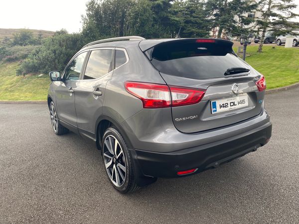 Nissan Qashqai 1.5dci Tekna with Pan roof 277452749
