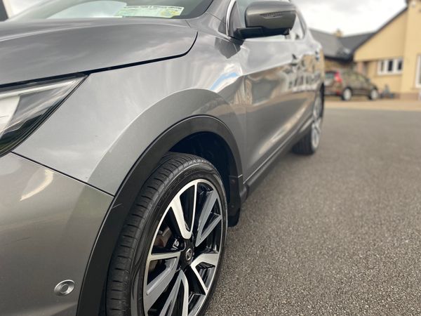 Nissan Qashqai 1.5dci Tekna with Pan roof 277452752