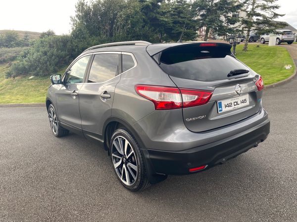Nissan Qashqai 1.5dci Tekna with Pan roof 277452760