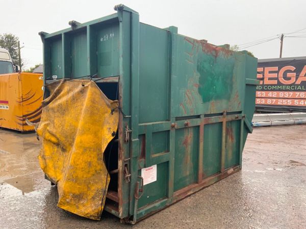 ENCLOSED CHAIN LIFT COMPACTOR SKIP.........17. 277593446