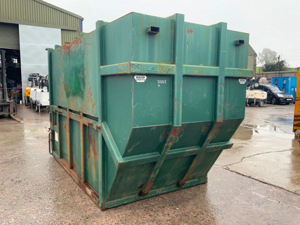 ENCLOSED CHAIN LIFT COMPACTOR SKIP.........17. 277593448
