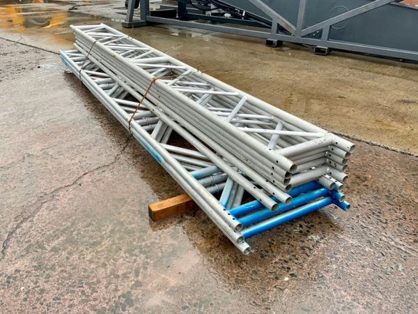 LIGHTWEIGHT ALUMINIUM GIRDER TRUSSES. 277649423
