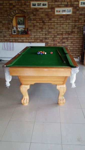 Pub pool deals table size