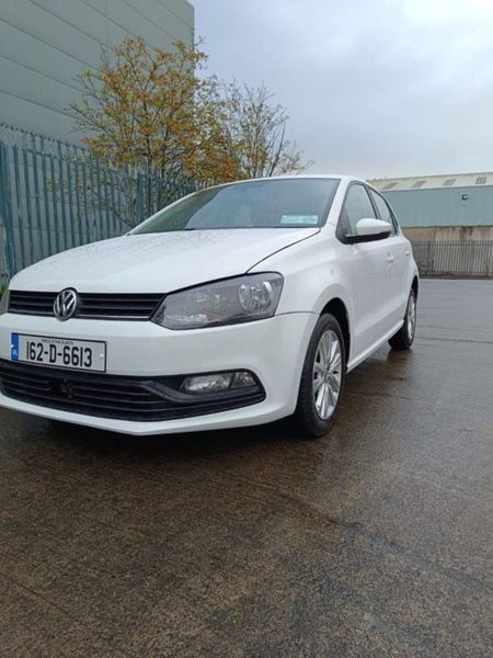 Volkswagen polo trendline online 1.0