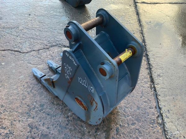 UNUSED 18" STRICKLAND BUCKET....50mm PINS.......1 278396237