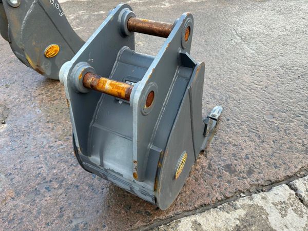 NEW 18" STRICKLAND BUCKET 50MM.....1213-2 278417537