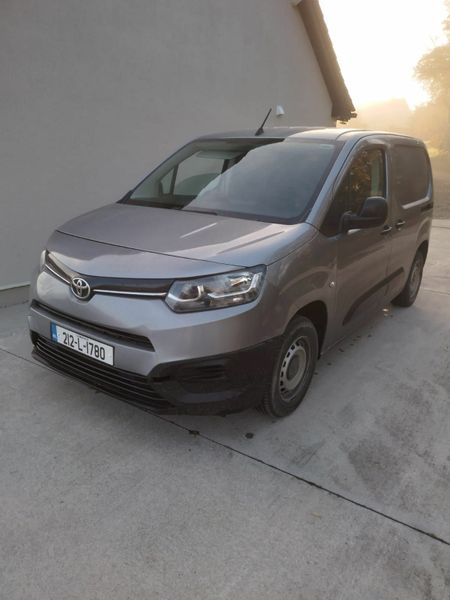 Proace 2021 best sale