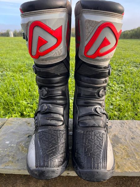 Motocross boots for 2024 sale near me