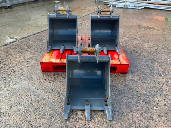 18" STRICKLAND DIGGING BUCKETS...35mm PINS...1210 278778954