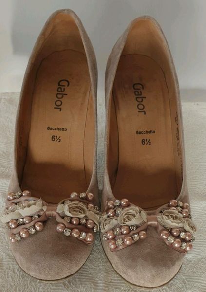 Gabor on sale beige shoes