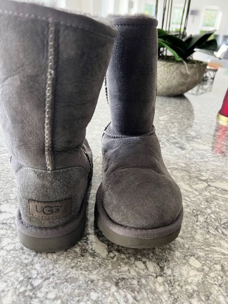 Uggs hot sale size 3.5