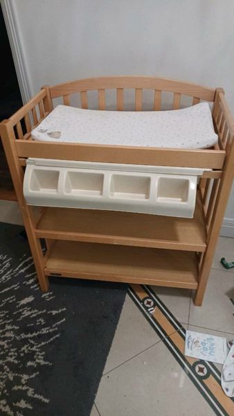 Mamas and papas changing table with bath best sale