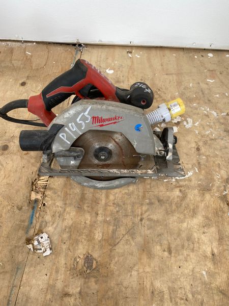 Milwaukee circular deals saw sale