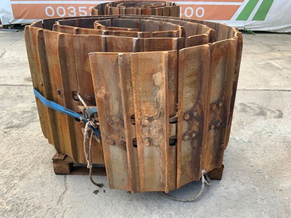 KOMATSU DOZER CHAINS AND PADS.......5640. 270186853