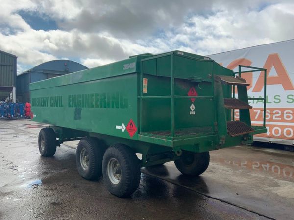 11000lt TRI AXLE BUNDED FUEL BOWSER......1530. 270657300