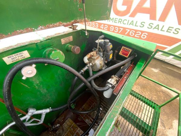 11000lt TRI AXLE BUNDED FUEL BOWSER......1530. 270657311