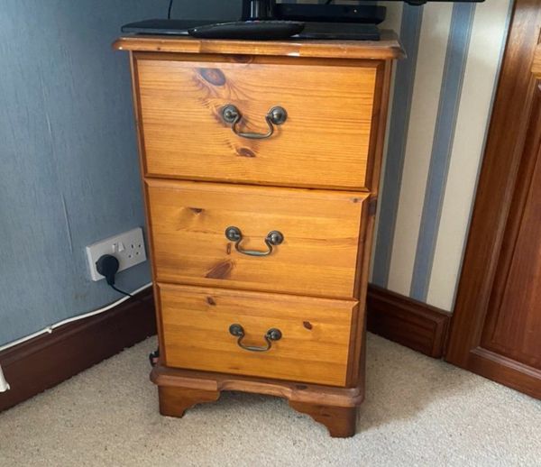 pine chest of drawers with mirror 584 All Sections Ads For Sale in