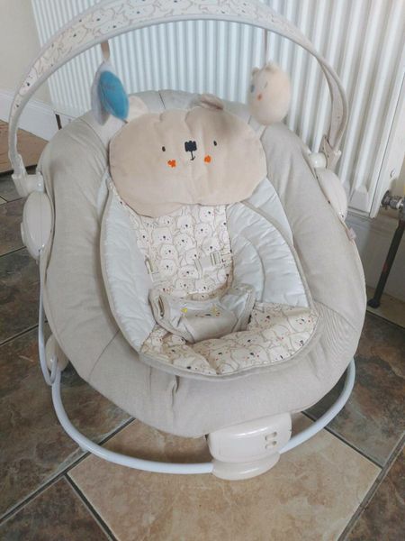 Cuggl cheap baby bouncer